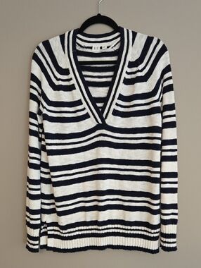 GAP Women's Navy and White Striped V-Neck Sweater Tunic